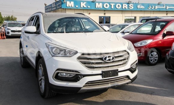 Buy Import Hyundai Santa Fe White Car in Import - Dubai in Hhohho Buy Import Hyundai Santa Fe White Car in Import - Dubai in Hhohho