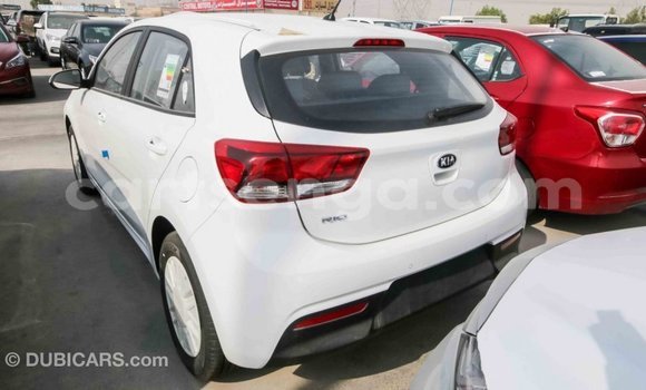 Nunua Imported Kia Rio White Gari ndani ya Import - Dubai nchini Hhohho Nunua Imported Kia Rio White Gari ndani ya Import - Dubai nchini Hhohho