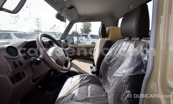 Buy Import Toyota Land Cruiser Beige Car in Import - Dubai in Hhohho Buy Import Toyota Land Cruiser Beige Car in Import - Dubai in Hhohho