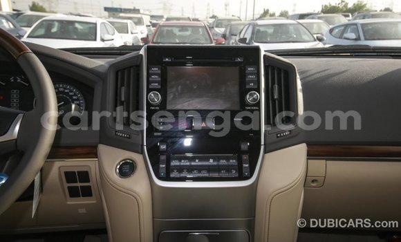 Nunua Imported Toyota Land Cruiser Black Gari ndani ya Import - Dubai nchini Hhohho Nunua Imported Toyota Land Cruiser Black Gari ndani ya Import - Dubai nchini Hhohho