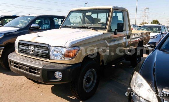Buy Import Toyota Land Cruiser Beige Car in Import - Dubai in Hhohho Buy Import Toyota Land Cruiser Beige Car in Import - Dubai in Hhohho