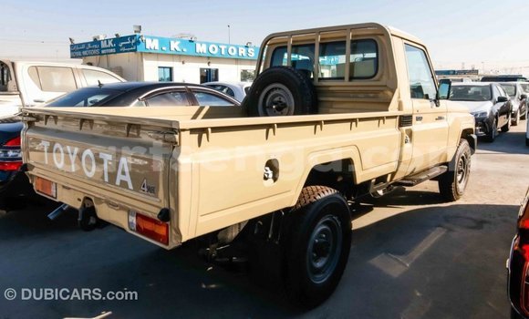 Buy Import Toyota Land Cruiser Beige Car in Import - Dubai in Hhohho Buy Import Toyota Land Cruiser Beige Car in Import - Dubai in Hhohho