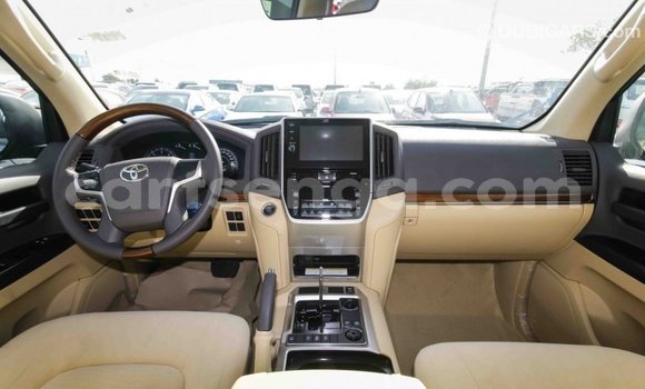 Buy Import Toyota Land Cruiser Other Car in Import - Dubai in Hhohho Buy Import Toyota Land Cruiser Other Car in Import - Dubai in Hhohho