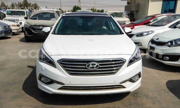Buy Import Hyundai Sonata White Car in Import - Dubai in Hhohho Buy Import Hyundai Sonata White Car in Import - Dubai in Hhohho