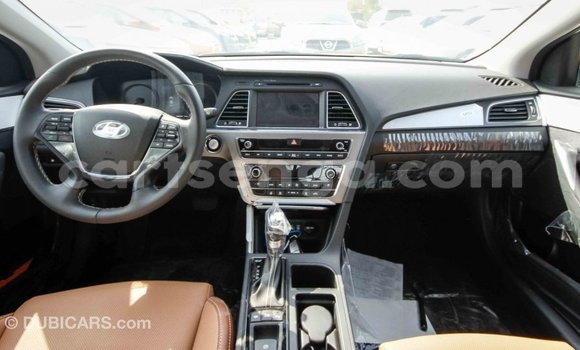 Buy Import Hyundai Sonata White Car in Import - Dubai in Hhohho Buy Import Hyundai Sonata White Car in Import - Dubai in Hhohho