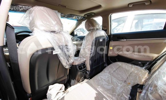 Buy Import Hyundai Elantra White Car in Import - Dubai in Hhohho Buy Import Hyundai Elantra White Car in Import - Dubai in Hhohho