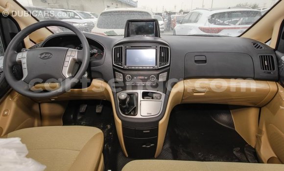 Buy Import Hyundai Accent White Car in Import - Dubai in Hhohho Buy Import Hyundai Accent White Car in Import - Dubai in Hhohho