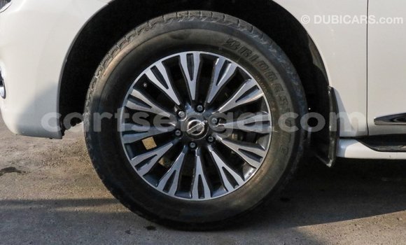 Acheter Import Voiture Nissan Patrol Blanc à Import - Dubai, Hhohho Acheter Import Voiture Nissan Patrol Blanc à Import - Dubai, Hhohho