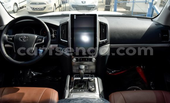 Buy Import Toyota Land Cruiser Black Car in Import - Dubai in Hhohho Buy Import Toyota Land Cruiser Black Car in Import - Dubai in Hhohho