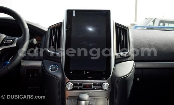 Buy Import Toyota Land Cruiser Black Car in Import - Dubai in Hhohho Buy Import Toyota Land Cruiser Black Car in Import - Dubai in Hhohho