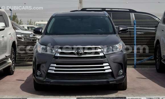 Buy Import Toyota Highlander Other Car in Import - Dubai in Hhohho Buy Import Toyota Highlander Other Car in Import - Dubai in Hhohho