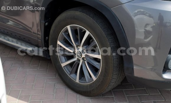 Buy Import Toyota Highlander Other Car in Import - Dubai in Hhohho Buy Import Toyota Highlander Other Car in Import - Dubai in Hhohho