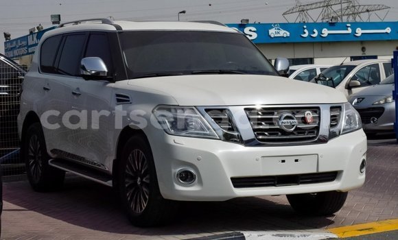 Buy Import Nissan Patrol White Car in Import - Dubai in Hhohho Buy Import Nissan Patrol White Car in Import - Dubai in Hhohho