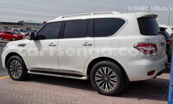 Buy Import Nissan Patrol White Car in Import - Dubai in Hhohho Buy Import Nissan Patrol White Car in Import - Dubai in Hhohho