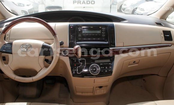 Acheter Import Voiture Toyota Previa Blanc à Import - Dubai, Hhohho Acheter Import Voiture Toyota Previa Blanc à Import - Dubai, Hhohho