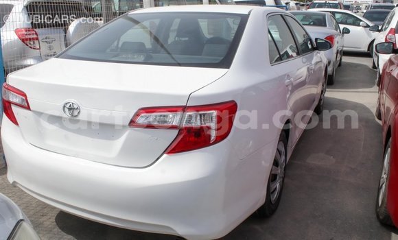Buy Import Toyota Camry White Car in Import - Dubai in Hhohho Buy Import Toyota Camry White Car in Import - Dubai in Hhohho