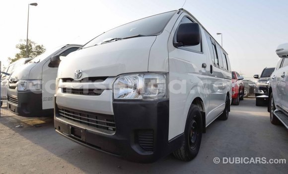Buy Import Toyota Hiace White Car in Import - Dubai in Hhohho Buy Import Toyota Hiace White Car in Import - Dubai in Hhohho