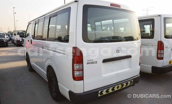 Buy Import Toyota Hiace White Car in Import - Dubai in Hhohho Buy Import Toyota Hiace White Car in Import - Dubai in Hhohho