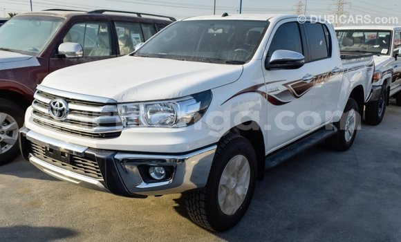 Buy Import Toyota Hilux White Car in Import - Dubai in Hhohho Buy Import Toyota Hilux White Car in Import - Dubai in Hhohho