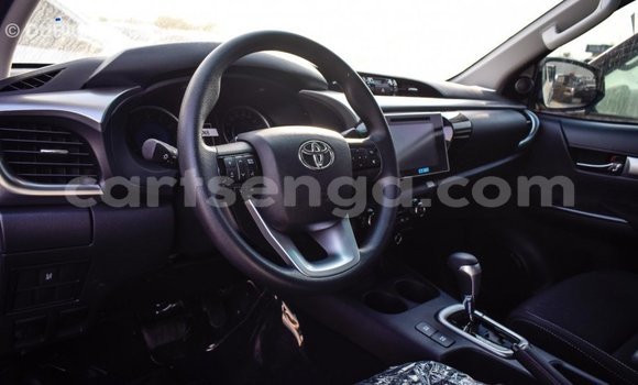 Buy Import Toyota Hilux White Car in Import - Dubai in Hhohho Buy Import Toyota Hilux White Car in Import - Dubai in Hhohho