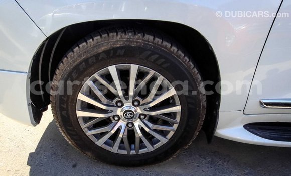 Buy Import Toyota Land Cruiser White Car in Import - Dubai in Hhohho Buy Import Toyota Land Cruiser White Car in Import - Dubai in Hhohho