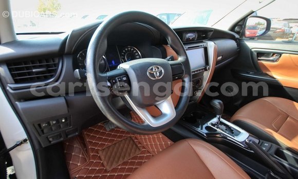 Buy Import Toyota Fortuner White Car in Import - Dubai in Hhohho Buy Import Toyota Fortuner White Car in Import - Dubai in Hhohho