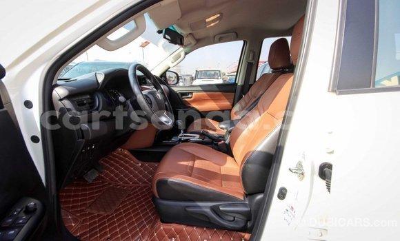 Buy Import Toyota Fortuner White Car in Import - Dubai in Hhohho Buy Import Toyota Fortuner White Car in Import - Dubai in Hhohho