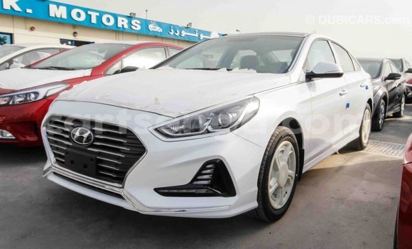 Nunua Imported Hyundai Sonata White Gari ndani ya Import - Dubai nchini Hhohho Nunua Imported Hyundai Sonata White Gari ndani ya Import - Dubai nchini Hhohho