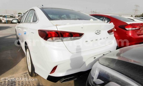 Nunua Imported Hyundai Sonata White Gari ndani ya Import - Dubai nchini Hhohho Nunua Imported Hyundai Sonata White Gari ndani ya Import - Dubai nchini Hhohho