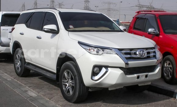 Buy Import Toyota Fortuner White Car in Import - Dubai in Hhohho Buy Import Toyota Fortuner White Car in Import - Dubai in Hhohho