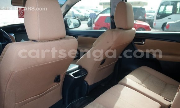 Buy Import Toyota Fortuner White Car in Import - Dubai in Hhohho Buy Import Toyota Fortuner White Car in Import - Dubai in Hhohho