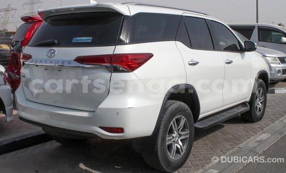 Buy Import Toyota Fortuner White Car in Import - Dubai in Hhohho Buy Import Toyota Fortuner White Car in Import - Dubai in Hhohho