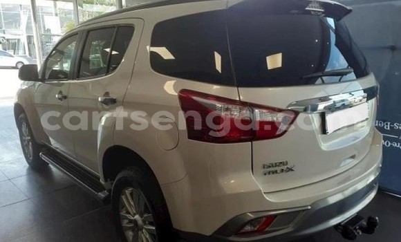 Buy Used Isuzu MU-X Silver Car in Big Bend in Lubombo District Buy Used Isuzu MU-X Silver Car in Big Bend in Lubombo District