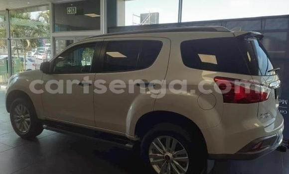 Buy Used Isuzu MU-X Silver Car in Big Bend in Lubombo District Buy Used Isuzu MU-X Silver Car in Big Bend in Lubombo District