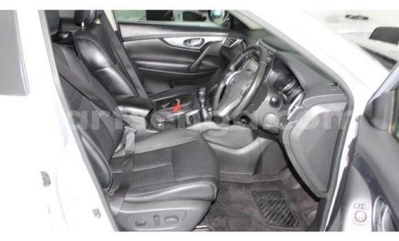 Nunua Ilio tumika Nissan X–Trail Silver Gari ndani ya Big Bend nchini Wilaya ya Lubombo Nunua Ilio tumika Nissan X–Trail Silver Gari ndani ya Big Bend nchini Wilaya ya Lubombo