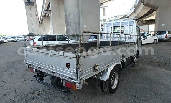 Nunua Ilio tumika Toyota Dyna Silver Gari ndani ya Hluti nchini Wilaya ya Shiselweni Nunua Ilio tumika Toyota Dyna Silver Gari ndani ya Hluti nchini Wilaya ya Shiselweni