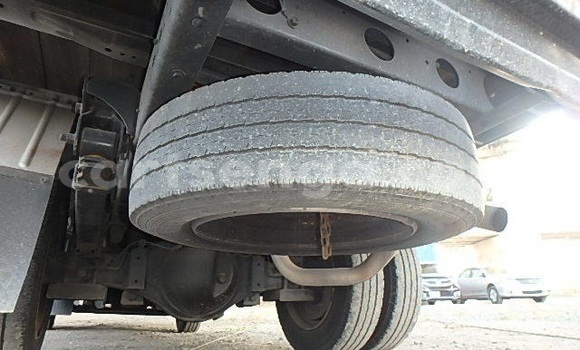 Nunua Ilio tumika Toyota Dyna Silver Gari ndani ya Hluti nchini Wilaya ya Shiselweni Nunua Ilio tumika Toyota Dyna Silver Gari ndani ya Hluti nchini Wilaya ya Shiselweni