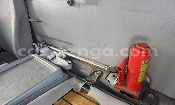 Nunua Ilio tumika Toyota Dyna Silver Gari ndani ya Hluti nchini Wilaya ya Shiselweni Nunua Ilio tumika Toyota Dyna Silver Gari ndani ya Hluti nchini Wilaya ya Shiselweni