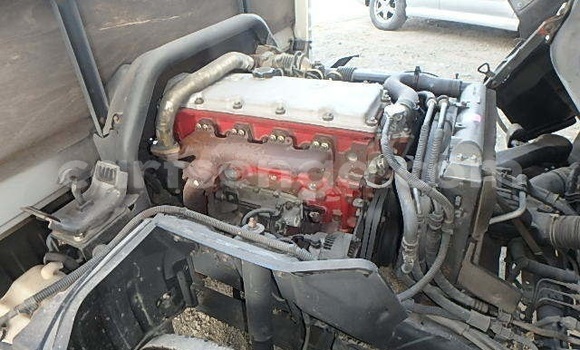 Nunua Ilio tumika Toyota Dyna Silver Gari ndani ya Hluti nchini Wilaya ya Shiselweni Nunua Ilio tumika Toyota Dyna Silver Gari ndani ya Hluti nchini Wilaya ya Shiselweni