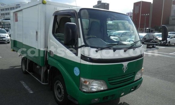 Nunua Ilio tumika Toyota Dyna White Gari ndani ya Ezulwini nchini Hhohho Nunua Ilio tumika Toyota Dyna White Gari ndani ya Ezulwini nchini Hhohho