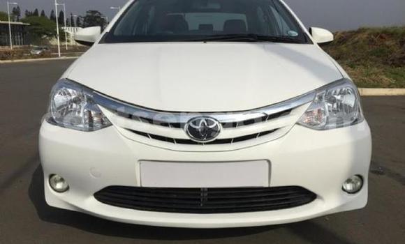 Acheter Occasion Voiture Toyota Etios Blanc à Mbabane, Manzini Acheter Occasion Voiture Toyota Etios Blanc à Mbabane, Manzini