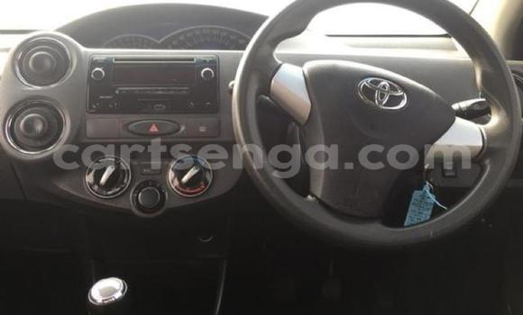 Acheter Occasion Voiture Toyota Etios Blanc à Mbabane, Manzini Acheter Occasion Voiture Toyota Etios Blanc à Mbabane, Manzini