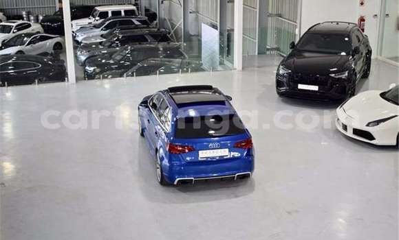 Nunua Ilio tumika Audi RS3 Blue Gari ndani ya Hlatikulu nchini Wilaya ya Shiselweni Nunua Ilio tumika Audi RS3 Blue Gari ndani ya Hlatikulu nchini Wilaya ya Shiselweni