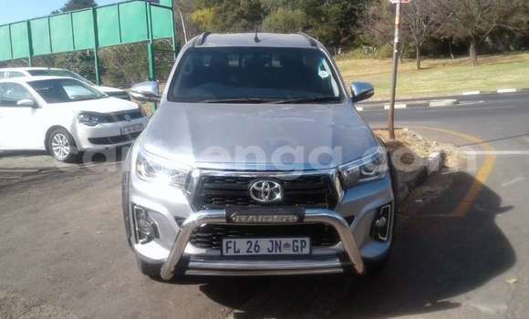 Nunua Ilio tumika Toyota Hilux Silver Gari ndani ya Hlatikulu nchini Wilaya ya Shiselweni Nunua Ilio tumika Toyota Hilux Silver Gari ndani ya Hlatikulu nchini Wilaya ya Shiselweni