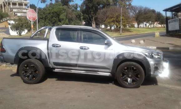 Nunua Ilio tumika Toyota Hilux Silver Gari ndani ya Hlatikulu nchini Wilaya ya Shiselweni Nunua Ilio tumika Toyota Hilux Silver Gari ndani ya Hlatikulu nchini Wilaya ya Shiselweni