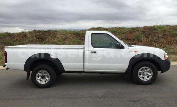 Acheter Occasion Voiture Nissan NP 300 Blanc à Manzini, Manzini Acheter Occasion Voiture Nissan NP 300 Blanc à Manzini, Manzini