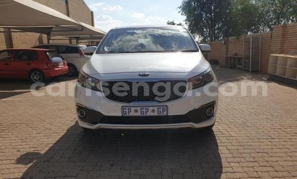 Buy Used Kia Sedona White Car in Big Bend in Lubombo District Buy Used Kia Sedona White Car in Big Bend in Lubombo District
