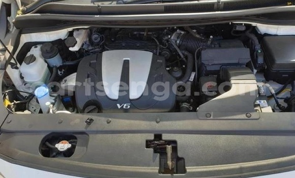 Buy Used Kia Sedona White Car in Big Bend in Lubombo District Buy Used Kia Sedona White Car in Big Bend in Lubombo District