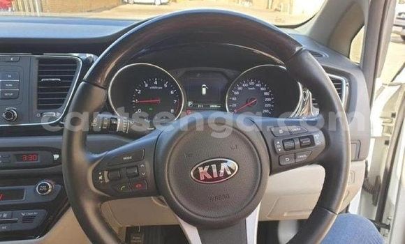 Buy Used Kia Sedona White Car in Big Bend in Lubombo District Buy Used Kia Sedona White Car in Big Bend in Lubombo District