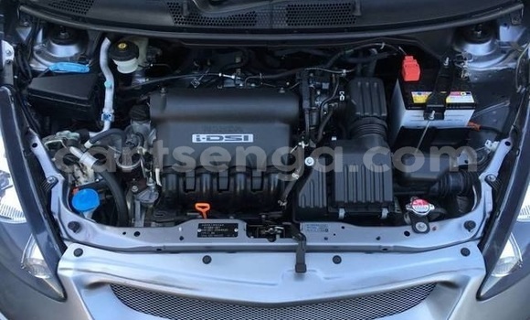 Nunua Ilio tumika Honda FIT Silver Gari ndani ya Ezulwini nchini Hhohho Nunua Ilio tumika Honda FIT Silver Gari ndani ya Ezulwini nchini Hhohho